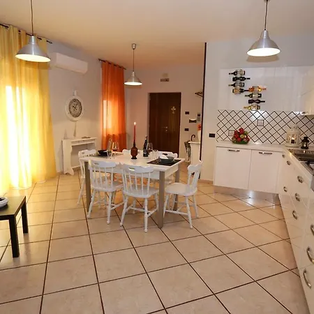 Panorama Pimonte Apartment, Tra Sorrento, Amalfi E Pompei * ピモンテ